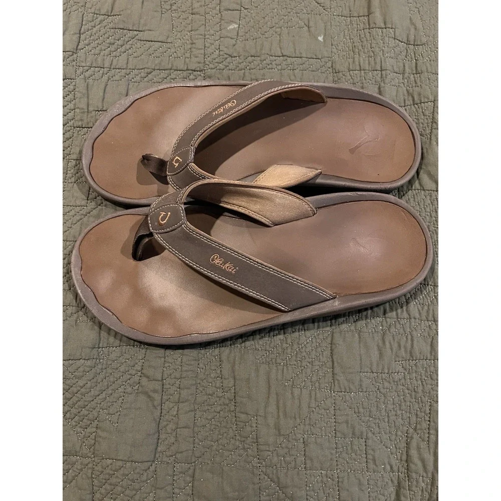 OlaKai Men's Thong Flip Flops Size 14 Brown Lightly Used